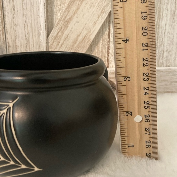 Target Spritz 2022 Cauldron Mug with Spiderweb - Picture 6 of 7